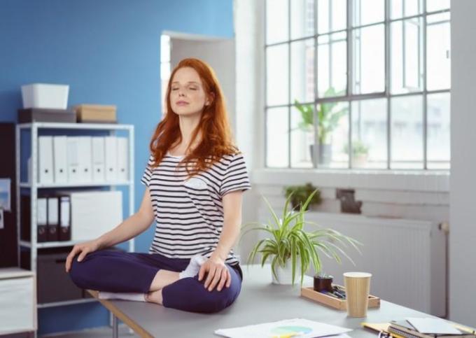 5 kroków do zdrowego trybu życia w biurze