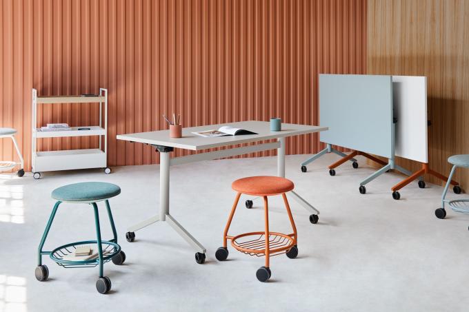 Mobile Furniture in a dynamic office