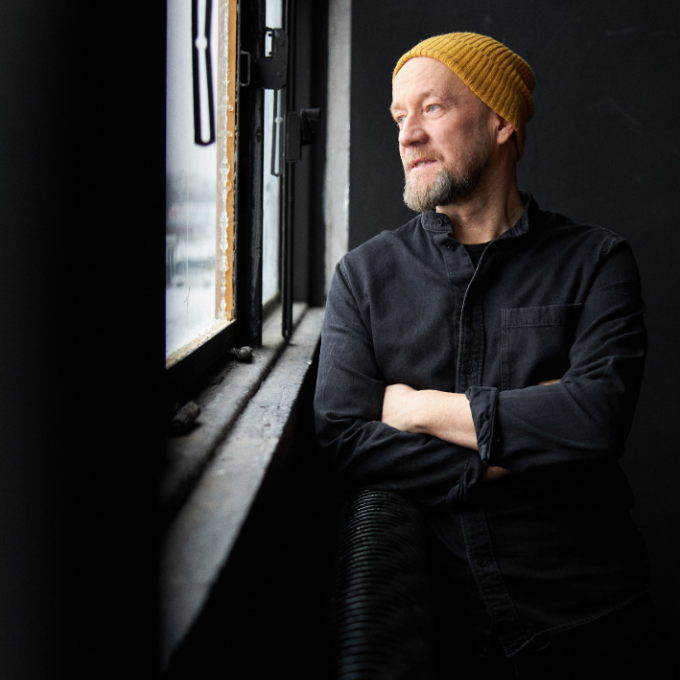 How to design timeless and durable furniture? Piotr Kuchciński on the history of his collaboration with Balma and his approach to design