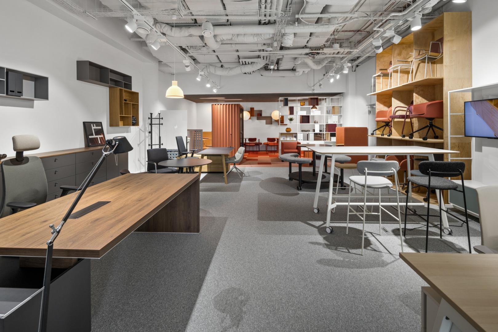 Balma_Salon_Gdansk-fot.TomaszNowicki_02-widok caly salon.jpg