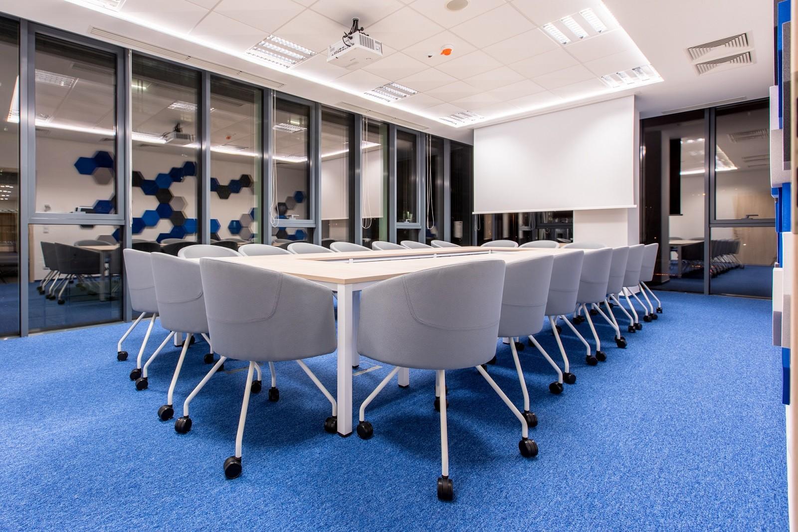 Simplic system of tables and desks